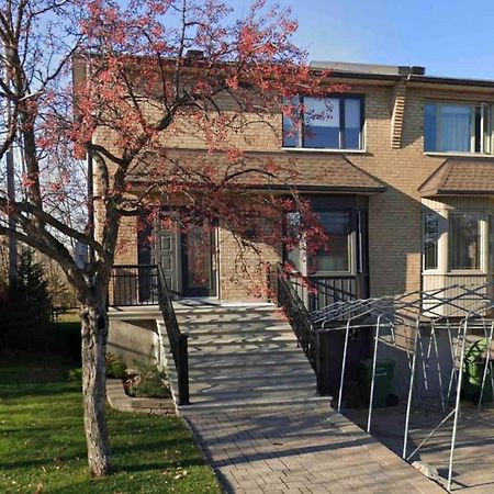 Heaven Is A Place On Earth Montreal Exterior photo